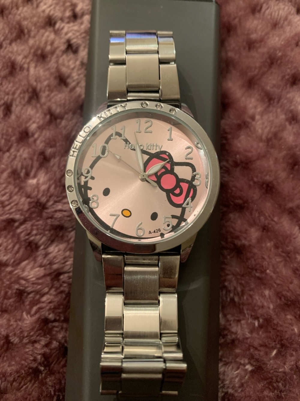 NEW Hello Kitty Adult Watch